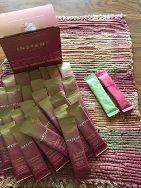 Instant Hydration Strawberry Lemon Electrolyte Drink Mix  29 packets